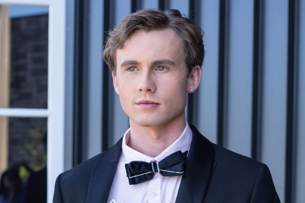 A Hamptons Summer Affair with My BFF's Brother Actor