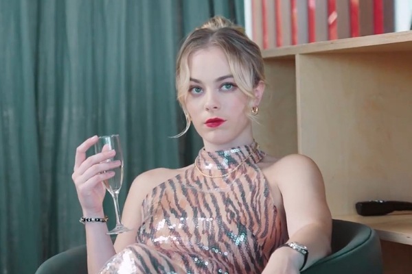 A Hamptons Summer Affair with My BFF's Brother Main Character