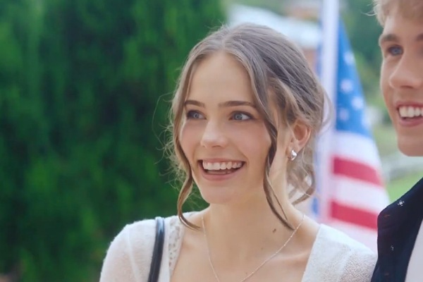 A Hamptons Summer Affair with My BFF's Brother Plot