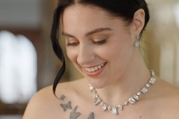 Emily Transformation in Hillibilly Girlie Marries a Billionaire