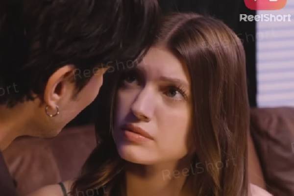 Love Captive to the Mafia Boss Full Movie Free Reviews