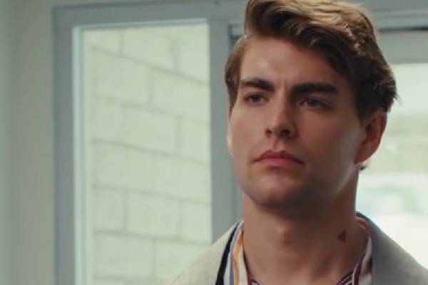 Similar To The Virgin Stripper And The Hockey Star Vertical Drama ReelShort