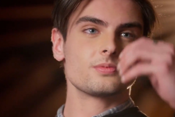 swallow me whole Ashton levine