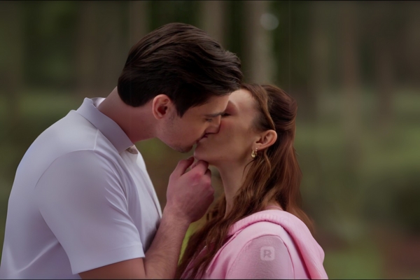 Swallow Me Whole Summary