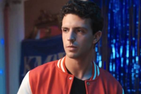 The Girl Fall In Love With Her Father Friend Episode 6