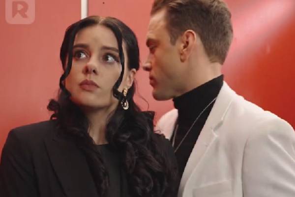 Theo Wilder And Olivia Hall Chemistry