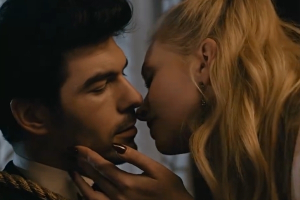 Vampire’s Temptation Alpha’s Obsession reelshort