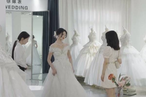 After Being Reborn I Got Married To My Ex Boyfriend’s Uncle Dailymotion Full Episode