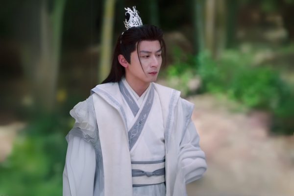 Kneel Your Majesty The Exiled One Returns Cast