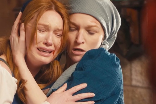 The Seamstress is the Duchess Movie Plot