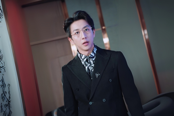 Never Too Late to Revenge Cast Member