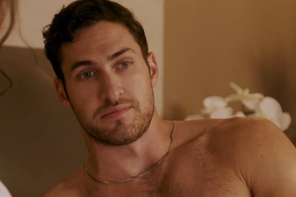 Pregnant with My Infertile Alpha King Actor