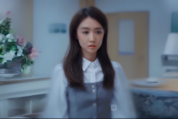 Spoiled By Aristocratic Heirs After Divorce Movie Actor