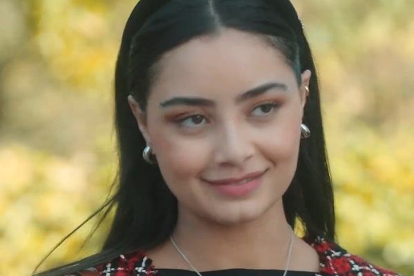 Two Girls One Crown Who's The Real Heiress Actress