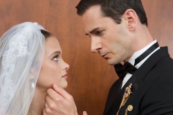 17 Heartbreaks When Love Has No Voice