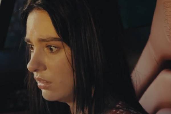 17 Heartbreaks When Love Has No Voice Full