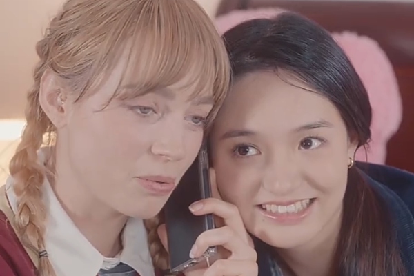 tolong aku jatuh cinta sahabat ayahku