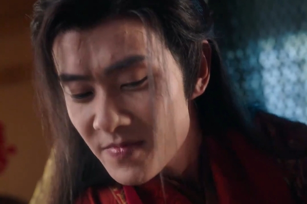 an heiress's rise from exile to empire actor