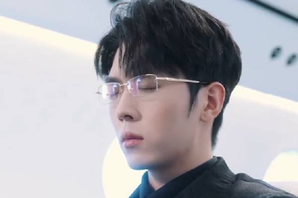 Poison Queen’s Modern Quest Cast Jared