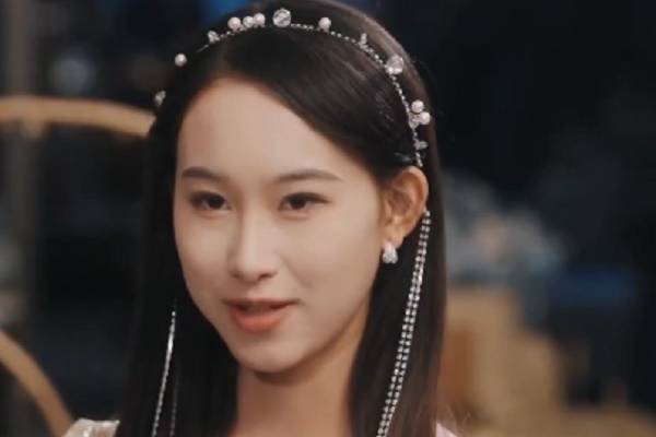 Poison Queen’s Modern Quest Cast Tina