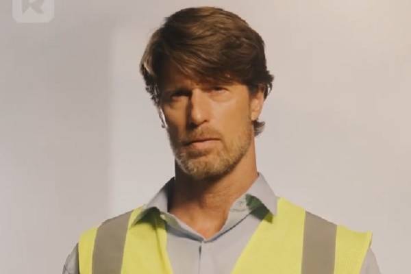 The Billionaire Janitor Is Back! Vertical Drama