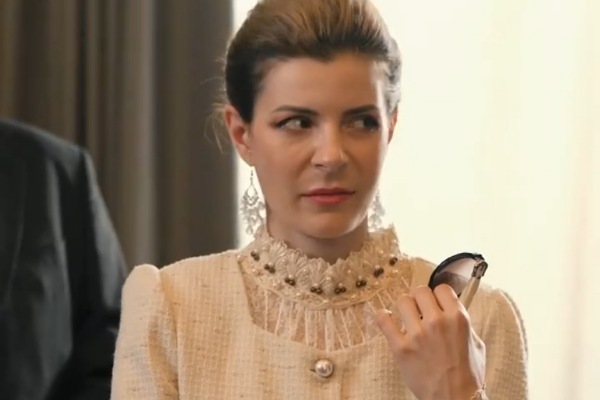 The Lost Daughter's Silent Cry Cast