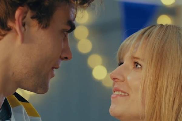 Your Ex Returns Will You Tell Him The Kid Is His Reelshort