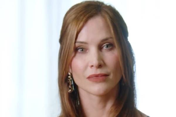 queen mum rules
 best plot