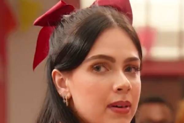 Queen B Strikes Back review