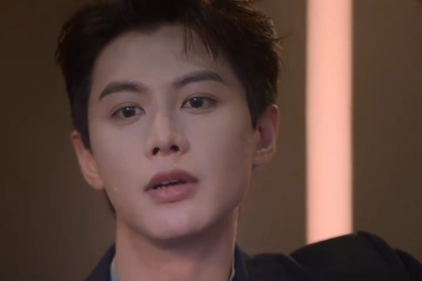 She Faked Amnesia to Test Her Boyfriend Actor