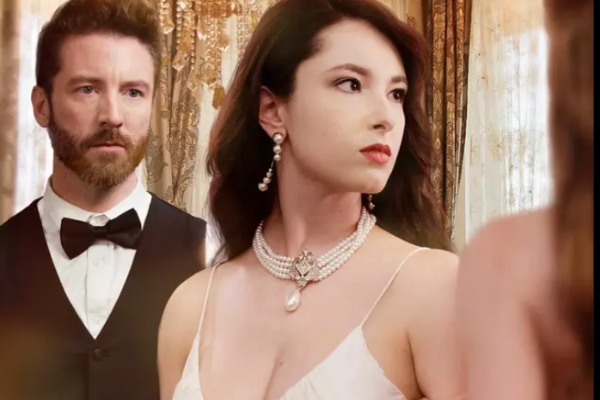 Alessia Medina as an heiress