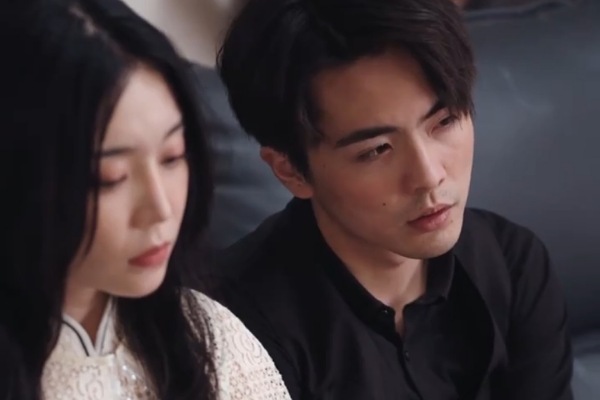 Broken Leg Broken Heart Summary