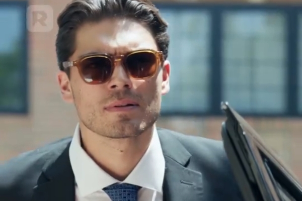 carrying his triplets becoming his wifey final