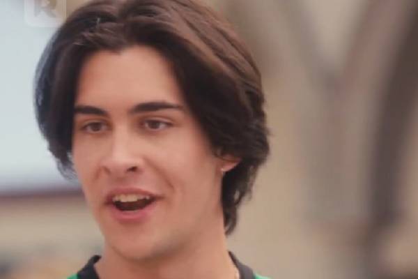 Chemistry Off The Page Vertical Drama