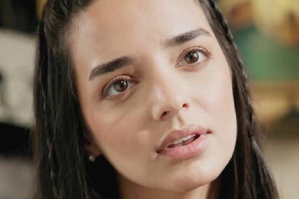 Ellie Barton And Ace Parker Ellie