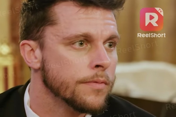 Finding Master Right Cast