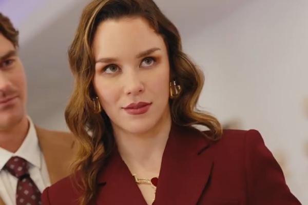 she stole the wrong daughter actress