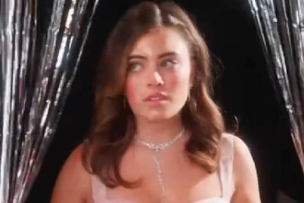 What Doesn’t Break Me Cast Taylor Anna