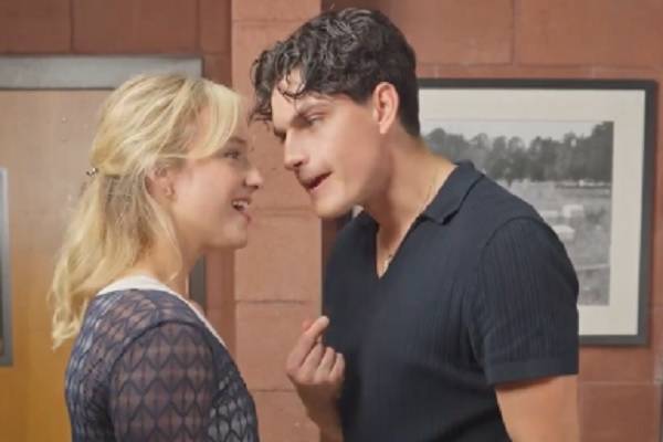 Emma Parker And Rowan Calloway Chemistry