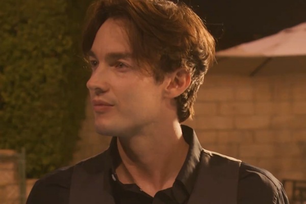 Hold Me in the Dark Episodes