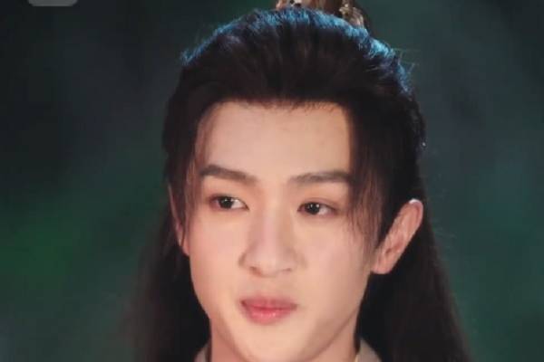 Sasha Tyler And Ezra Burns Ezra