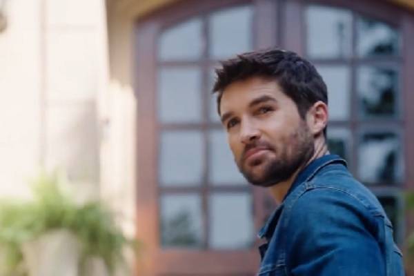 Cain Hunter And Eden Chandler