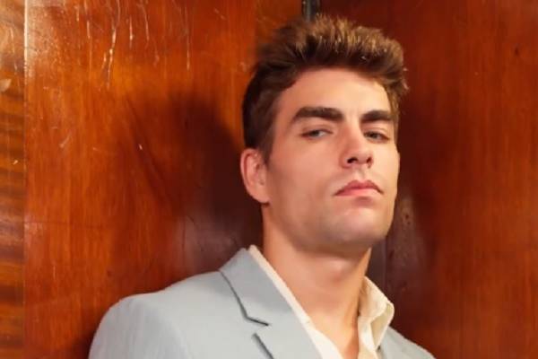 Trapped In The Boss’s Embrace Cast Damian Seth