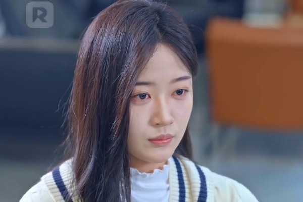 Hearts Behind Thorns Cast