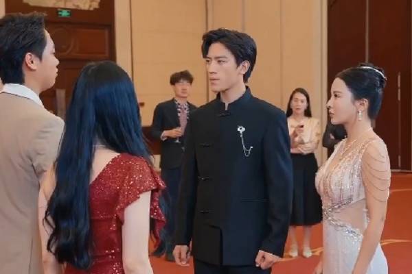 Abandoned For Being Poor, Saved By An Heiress Chinese Drama Backstory