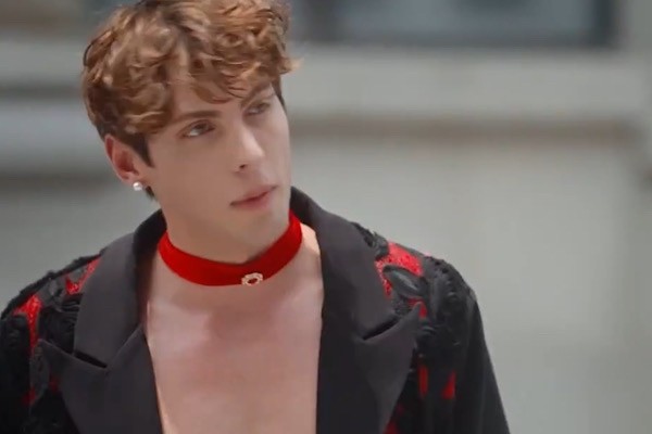 Golden Feather Temptation Game Actor