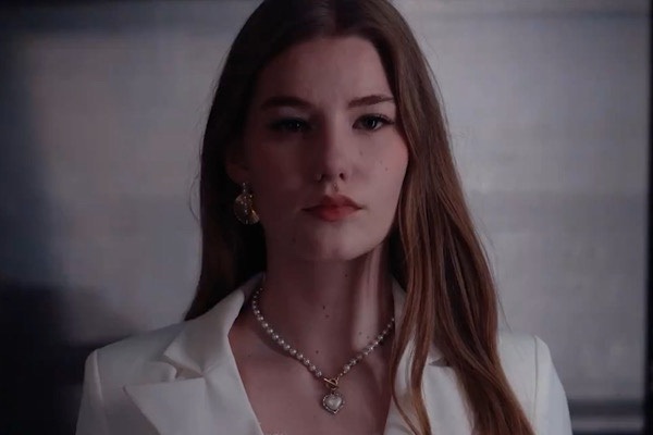 Benjamin Bennett and Iris Bennett Cast