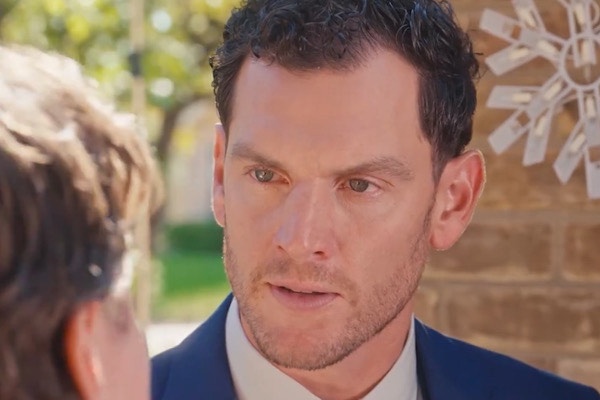 Rented a Billionaire Husband for Christmas Episode