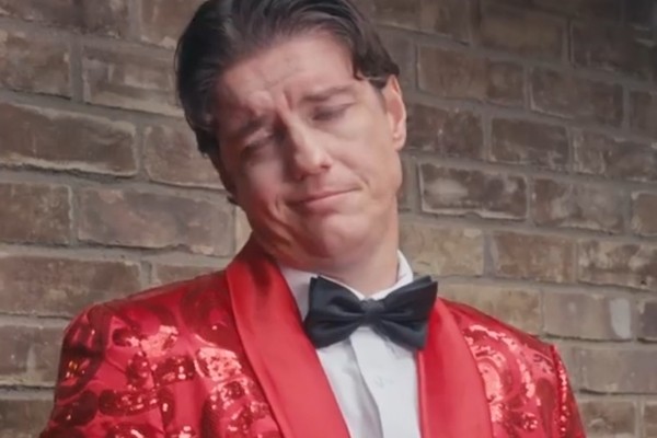 this christmas I married a grease stained billionaire actress