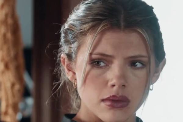 Abandoned By Family She Rises To Reclaim Every Lost Kindness Bilibili Movie Reviews